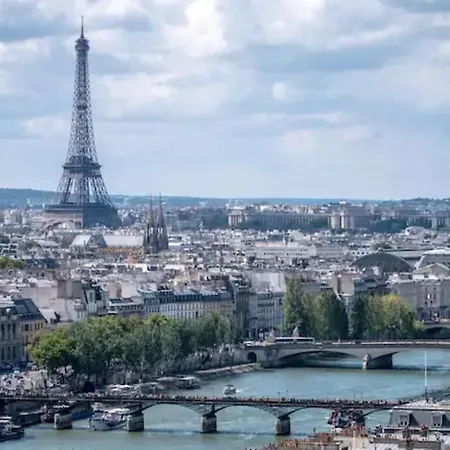 A Cote Tour Eiffel Apartman